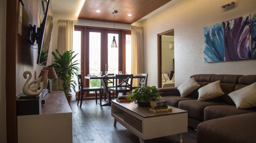 LUXURY THREE BEDROOM APARTMENTS