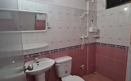 Spacious 3 Room Apartment for Rent